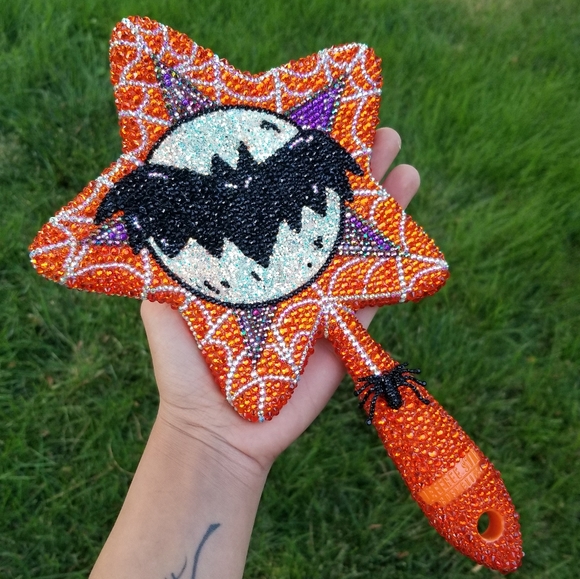 🆕️Jeffree Star, Custom Glow Web Halloween Mirror - Picture 2 of 16